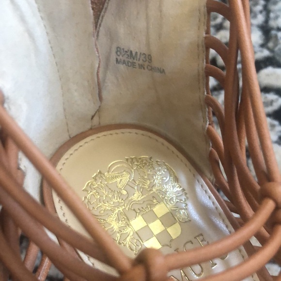 Brand new Vincent Camuto Alsandra Heels - Picture 6 of 8